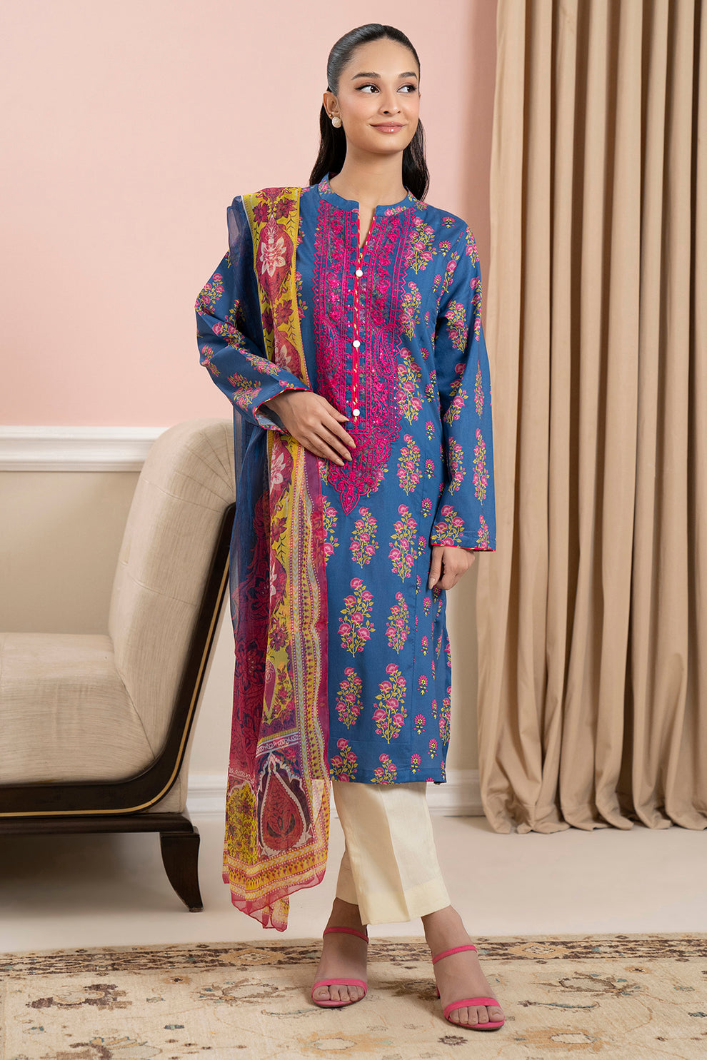 Embroidered Kurta Dupatta - 288